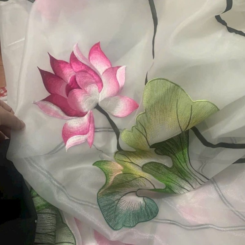 Rèm Thêu Tay Truyền Thống - Mã 02