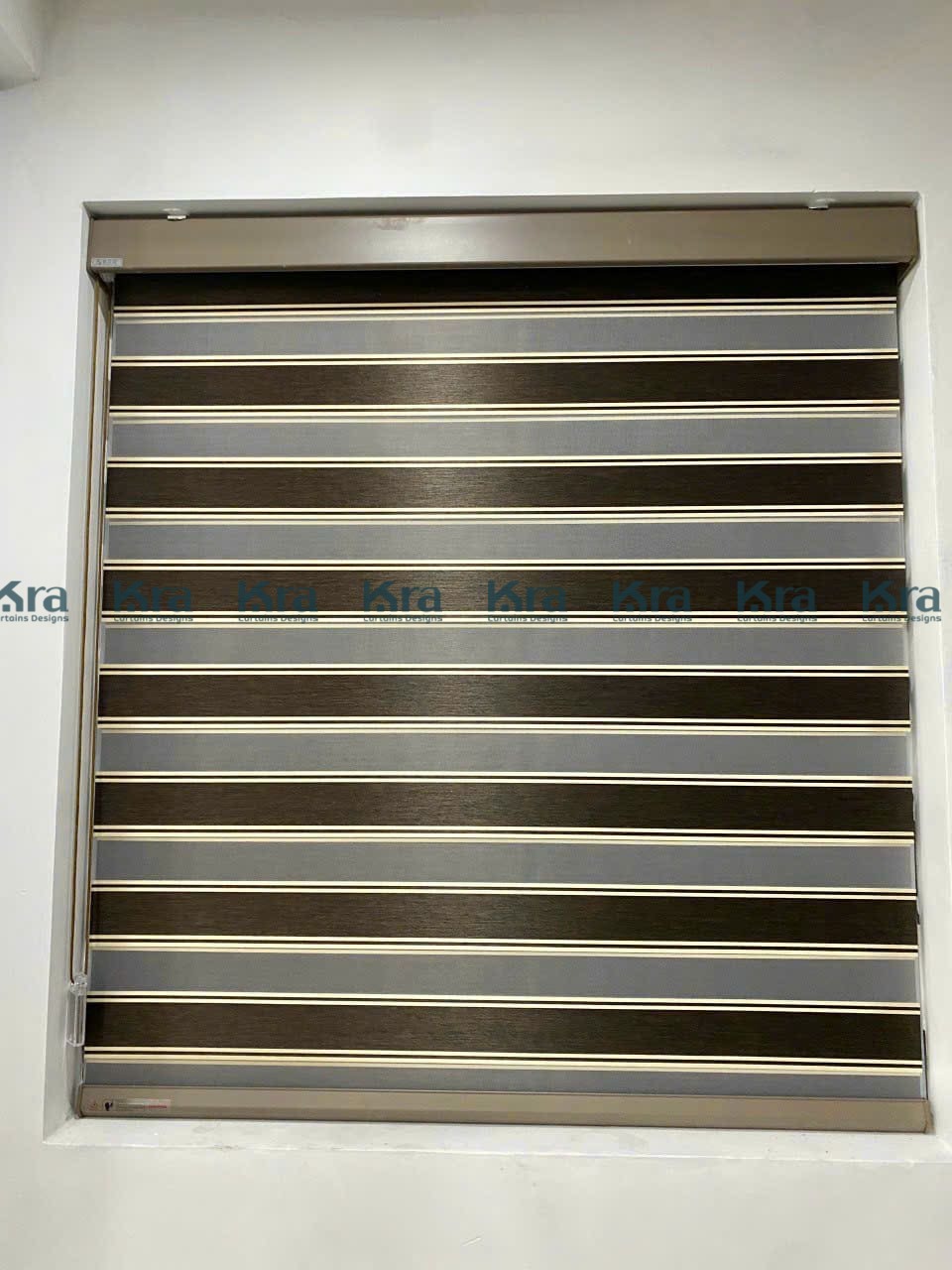 rèm cuốn cầu vồng cản sáng