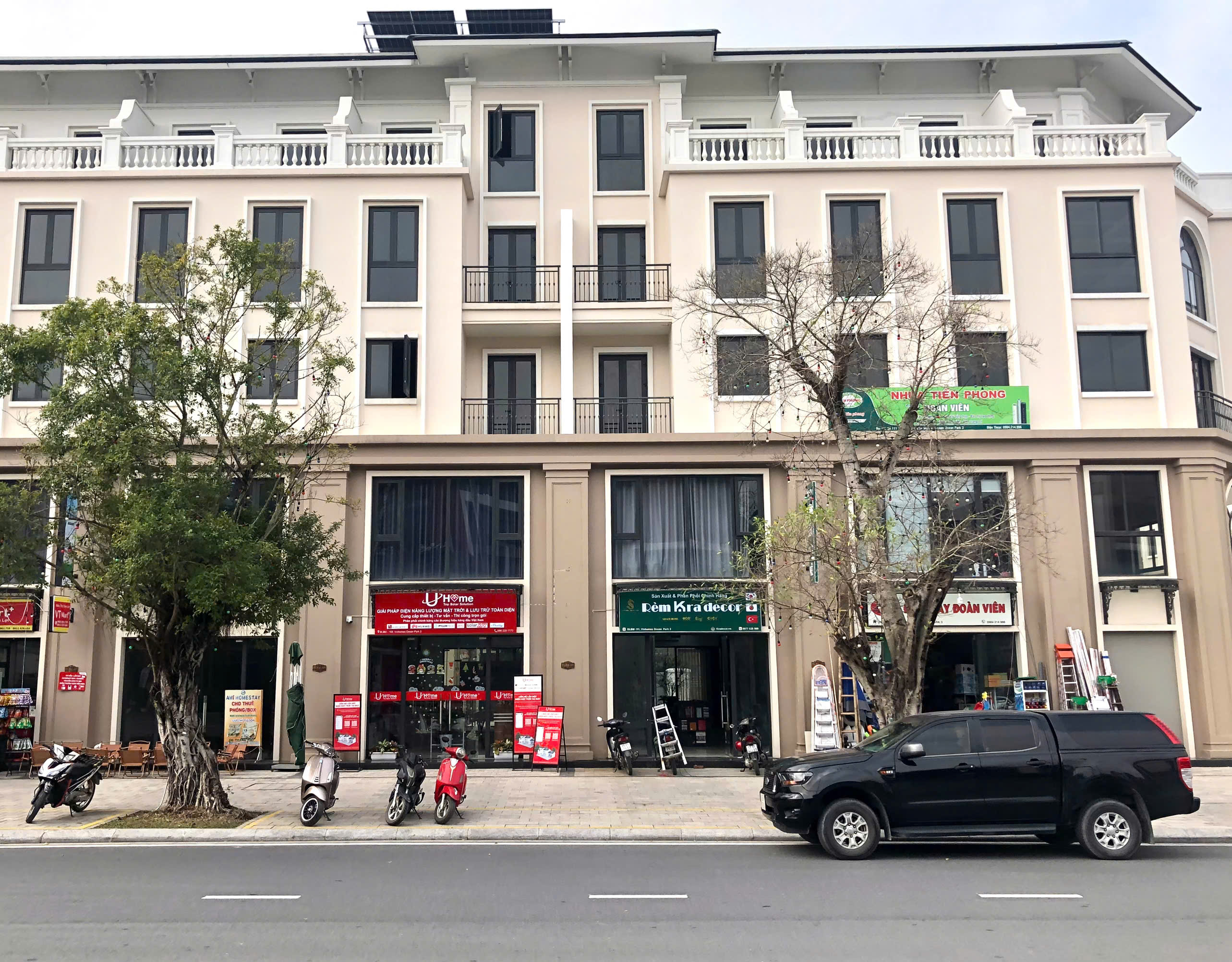 Showroom trưng bày